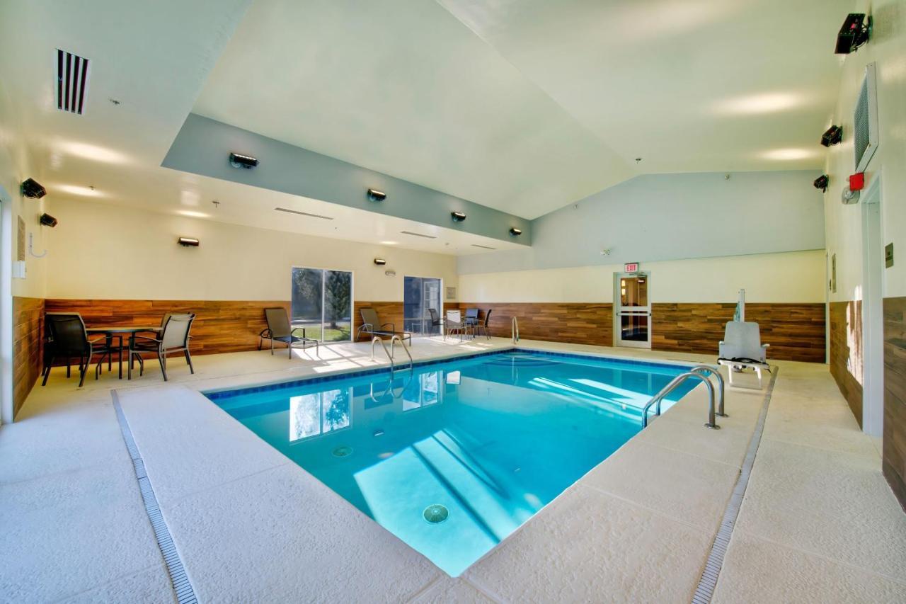 Fairfield Inn & Suites By Marriott Cortland Exteriör bild